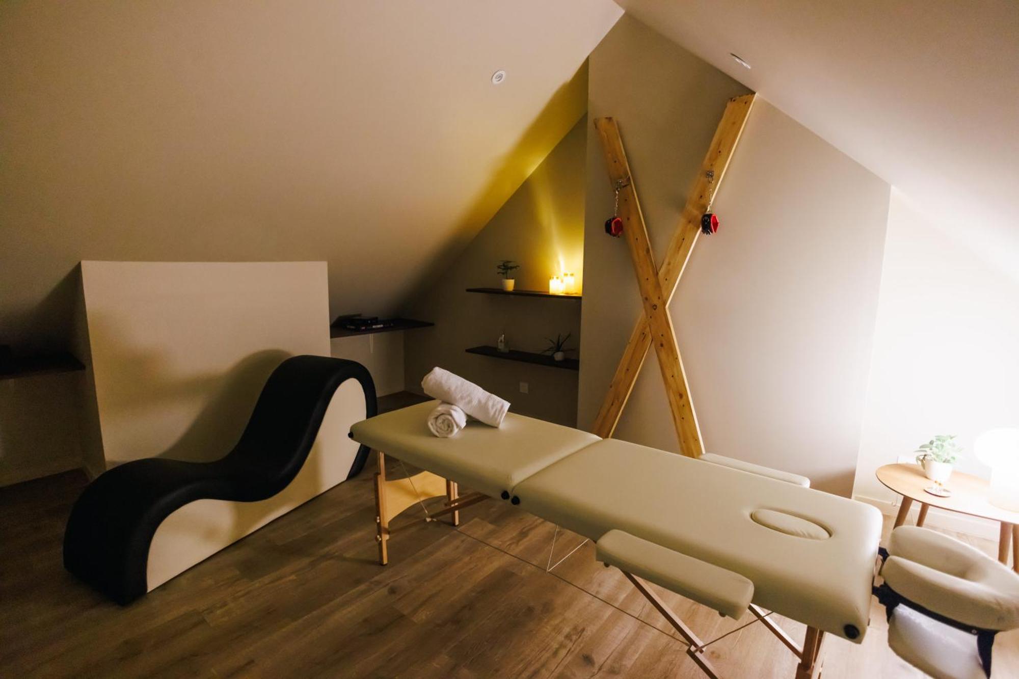 Eden Room - Luxe, Balneo & Sauna Le Mans Eksteriør bilde