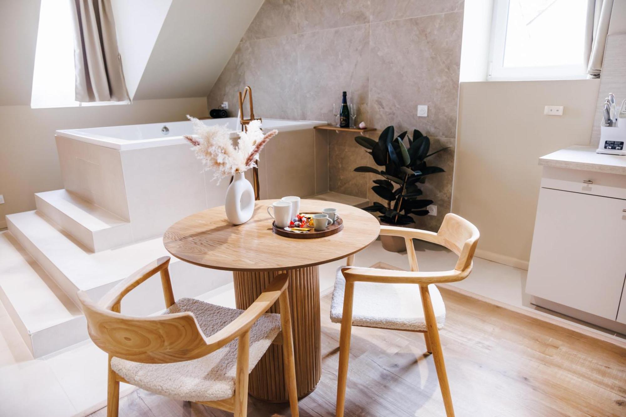 Eden Room - Luxe, Balneo & Sauna Le Mans Eksteriør bilde