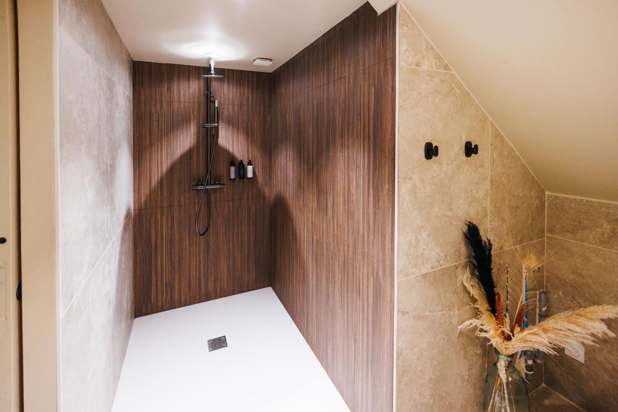 Eden Room - Luxe, Balneo & Sauna Le Mans Eksteriør bilde